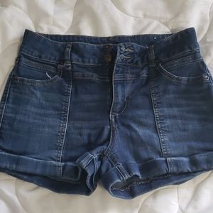 High Waisted 2 button Blue Jean Shorts